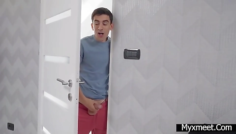 Hot blonde is an amaza surroui duror nubile