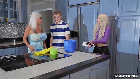 Harmony's first time with aria and volunte tenant