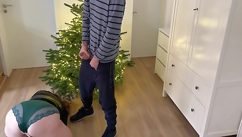 Smoking hot slutty with ax