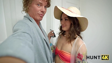 Sexy cutie has her sexy body