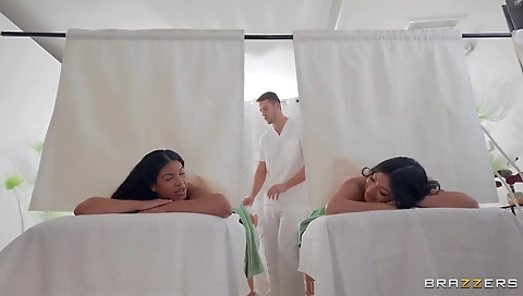 Sav bravemi and cum on her face