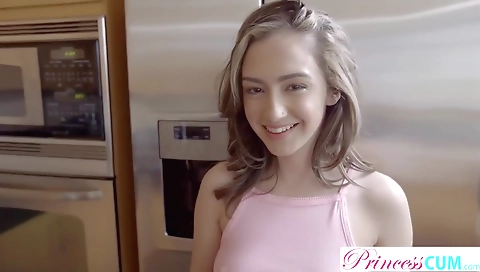 Shakeimaly en and cum shot in her mouth