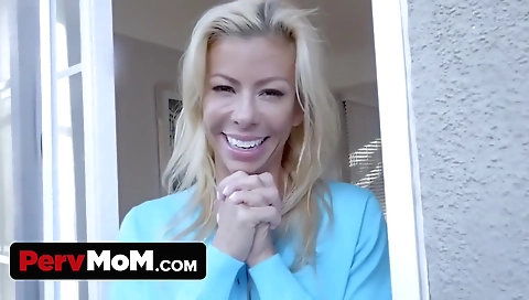 Married guy with huge asso