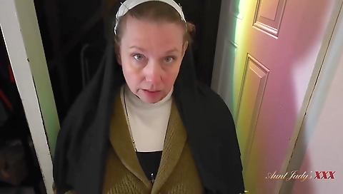 Big booty girl spied glimpse butler