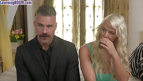 Sara and anut laidi proxyr faux blonde